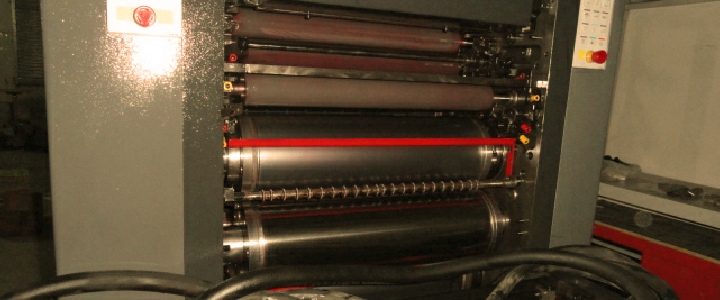 Reinigung einer gebrauchten Heidelberg SM 52-5-H Druckmaschine vor Ort in China